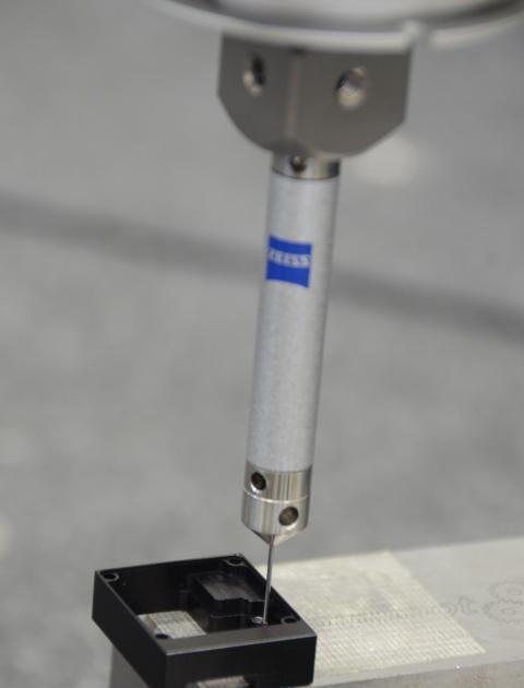 Jedes Bauteil läuft durch einen Qualitätssicherungsprozess um immer den Anforderungen zu entsprechen. Wir sind ISO9001 zertifiziert.   Jedes Bauteil läuft durch einen Qualitätssicherungsprozess um immer den Anforderungen zu entsprechen. Wir sind ISO9001 zertifiziert.